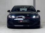 Volkswagen Golf 7 GTI | 220 pk | H&R| Dynaudio | 19" Keskin, Voorwielaandrijving, Stof, Euro 6, Zwart