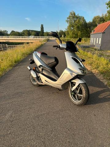 Aprilla sr b klasse, Fietsen en Brommers, Ophalen, Tweetakt, 70 cc, SR 50