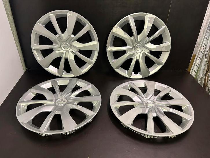 4 Opel corsa astra combo wieldoppen 16", Auto diversen, Wieldoppen, Gebruikt