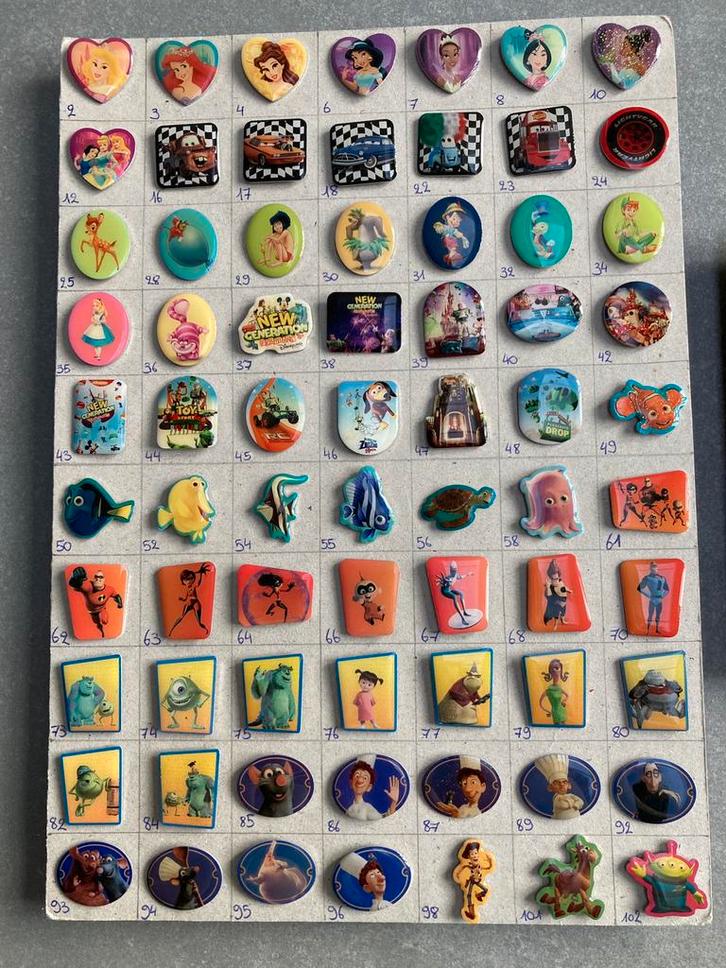 Disney pins - Carrefour - New generation festival, Verzamelen, Speldjes, Pins en Buttons, Zo goed als nieuw, Speldje of Pin, Figuurtje