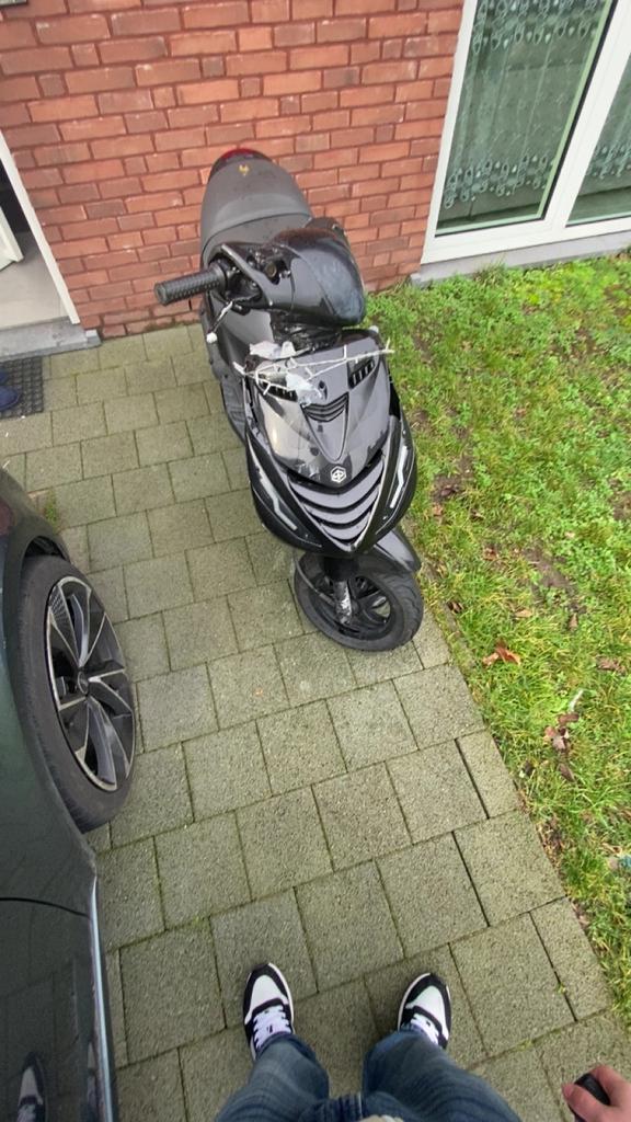 Zip a klasse ( start niet), Fietsen en Brommers, Scooters | Piaggio, Zo goed als nieuw, Zip, Ophalen of Verzenden
