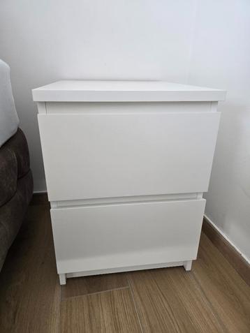 TABLE DE CHEVET KULLEN IKEA beschikbaar voor biedingen