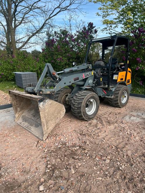 Kniklader TE HUUR / HUREN 1500kg - 2500kg, Zakelijke goederen, Machines en Bouw | Kranen en Graafmachines, Graafmachine, Ophalen