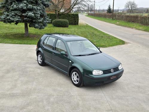 VW Golf 4 Essence 1.6i très propre ** Airco **, Autos, Volkswagen, Entreprise, Achat, Golf, ABS, Airbags, Air conditionné, Ordinateur de bord