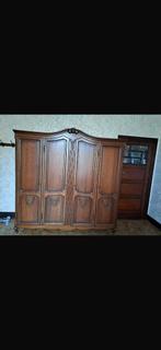 Barok eiken 4 deurs linnenkast  en bijhorend bed, Ophalen
