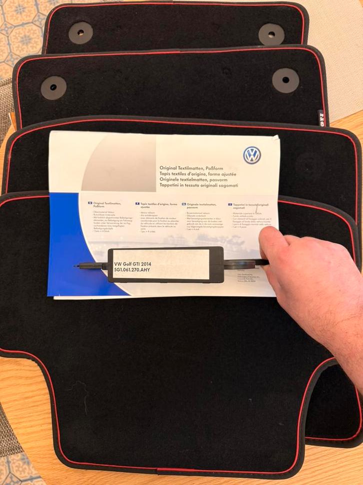 Nieuwe tapijten: Golf VII GTI (van oorsprong VW)!, Auto diversen, Automatten, Nieuw, Ophalen