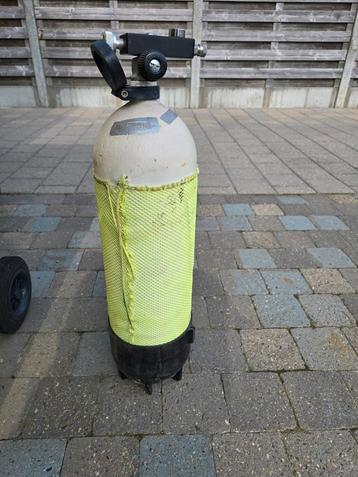 Duikfles beschikbaar voor biedingen