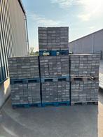 Klinkers op pallet gestapeld, Ophalen, Gebruikt, Klinkers