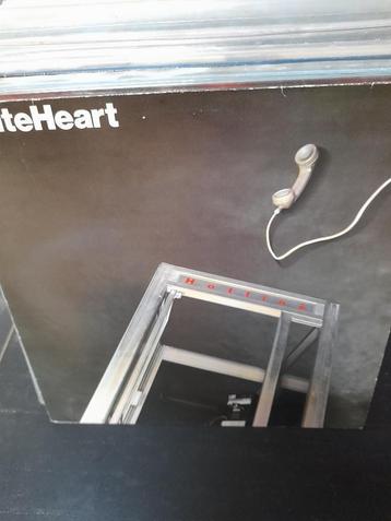 lp - whiteheart - hotline - vak 3 beschikbaar voor biedingen