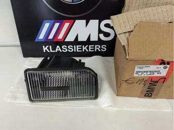 BMW E24 E32 Mistlamp glas rechts NIEUW 63171379108 beschikbaar voor biedingen
