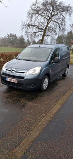 Goed onderhouden citroen berlingo . 3 zitplaatsen, Auto's, Bestelwagens en Lichte vracht, Voorwielaandrijving, 4 deurs, Stof, Zwart