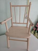 Petite chaise en bois, Ophalen
