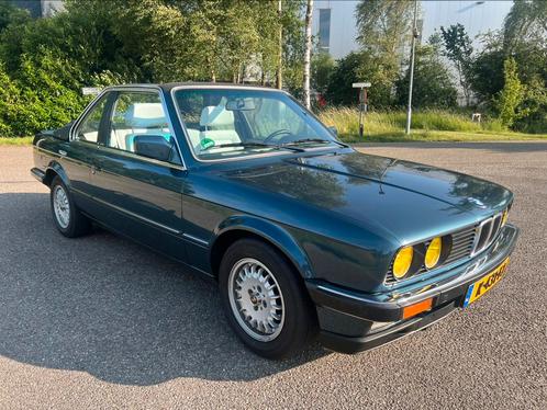 BMW E30 Baur TC2 320i cabriolet, Auto's, BMW, Particulier, 3 Reeks, Benzine, Cabriolet, 2 deurs, Handgeschakeld, Blauw, Overige kleuren