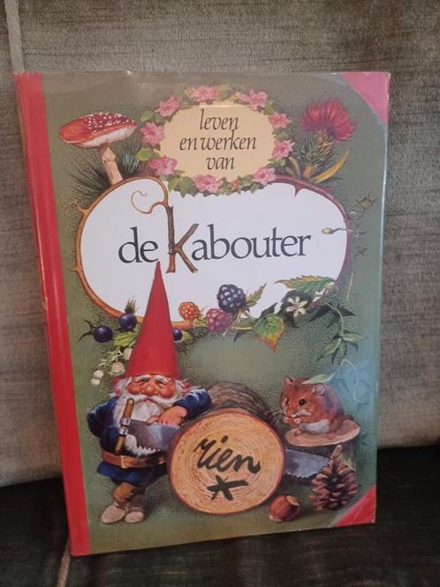 Leven en werken van de kabouter     (Rien Poortvliet), Livres, Contes & Fables, Comme neuf, Enlèvement ou Envoi