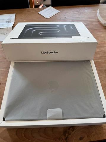 MacBook Pro M3 PRO 512gb SSD 18gb RAM NEUF  beschikbaar voor biedingen