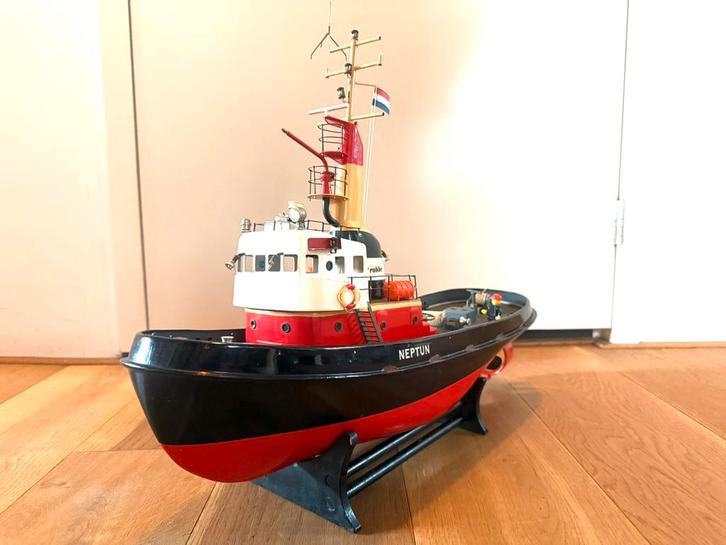 NEPTUN RC-MODEL, Hobby en Vrije tijd, Modelbouw | Boten en Schepen, Zo goed als nieuw, Ophalen