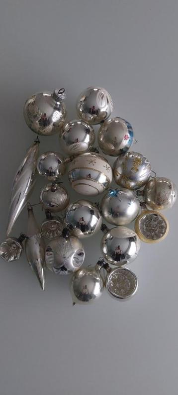Oude kerstballen  beschikbaar voor biedingen