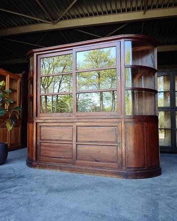 Antieke winkelkast | Ronde Buffetkast | Vitrine #1897 beschikbaar voor biedingen