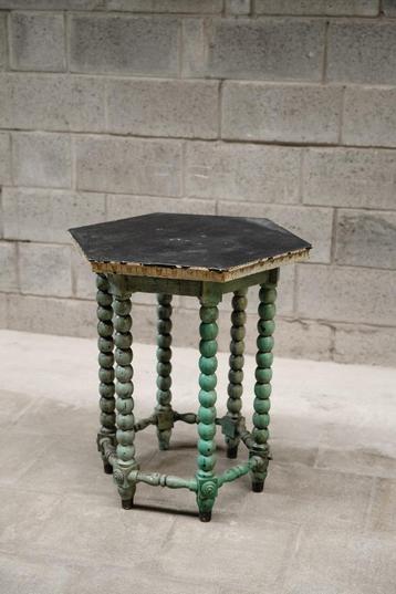 Art deco bijzettafel beschikbaar voor biedingen