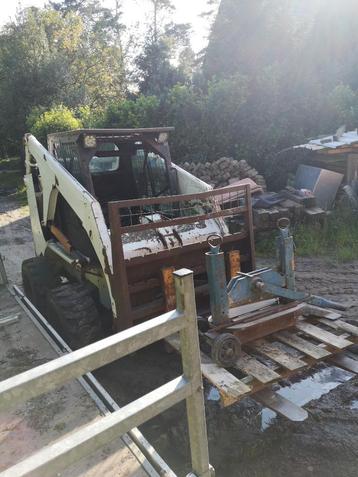 BOBCAT 773. HEFT 1000KG. MET PALLETBORD EN BAK.  beschikbaar voor biedingen
