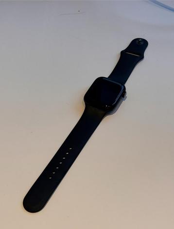 Apple Watch 8 45mm zwart beschikbaar voor biedingen