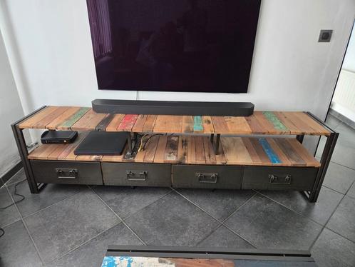 meuble Tv quatre tiroirs Sentier du monde, Huis en Inrichting, Kasten |Televisiemeubels, Gebruikt, Ophalen