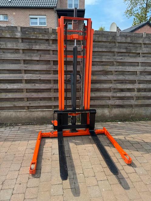 Stapelaar - hoogheffer, Doe-het-zelf en Bouw, Palletwagens en Pompwagens, Zo goed als nieuw, Ophalen