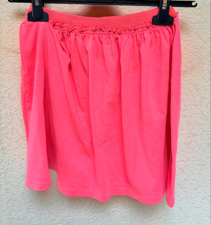 Gilet, robe, jupe, maillot pour filles taille 10 ans 140 cm, Kinderen en Baby's, Kinderkleding | Maat 140, Zo goed als nieuw, Meisje