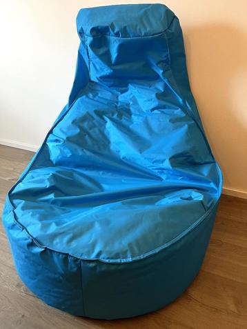 Zitzak (blauw) beschikbaar voor biedingen