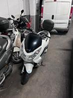 URGENT/PCX 125 te koop suite vol, Scooter, Particulier, 125 cc, 11 kW of minder