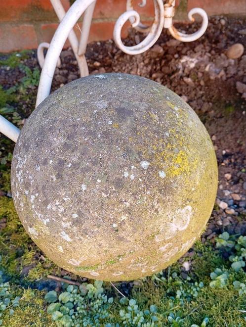 2 Grote GRANIETEN BOLLEN ... Afmeting rondom 82 CM, Tuin en Terras, Tuinbeelden, Gebruikt, Abstract beeld, Beton, Ophalen