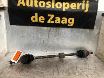 Aandrijfas rechts-voor van een Opel Zafira beschikbaar voor biedingen