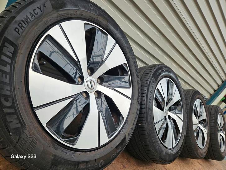 18 inch originele volvo eX40 volvo xc40 velgen banden, Auto diversen, Autosport-onderdelen, Ophalen of Verzenden
