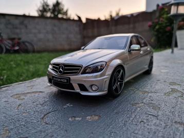 MERCEDES C63 AMG - Échelle 1/18 - LIMITED - PRIX : 119€