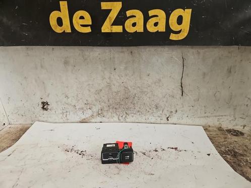 AUX/USB aansluiting van een Jeep Renegade, Auto-onderdelen, Elektronica en Kabels, Jeep, Gebruikt, 3 maanden garantie, Ophalen of Verzenden