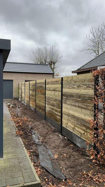 Clôture Bois avec Poteaux Aluminium – Moderne et Durable beschikbaar voor biedingen