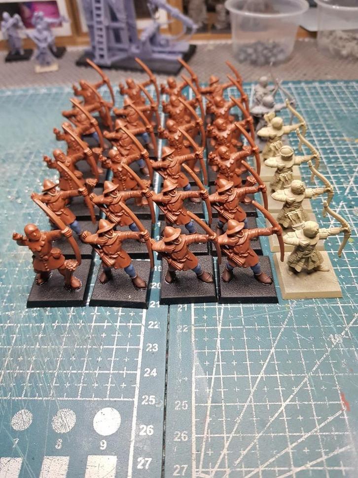 warhammer The old world, Bretonnian, 30 peasant bowmen, Hobby en Vrije tijd, Wargaming, Gebruikt, Warhammer, Figuurtje(s), Met verf