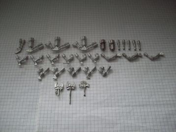 Bitz de stikkbombs/frags à manche + emblèmes Orks métal W40K beschikbaar voor biedingen