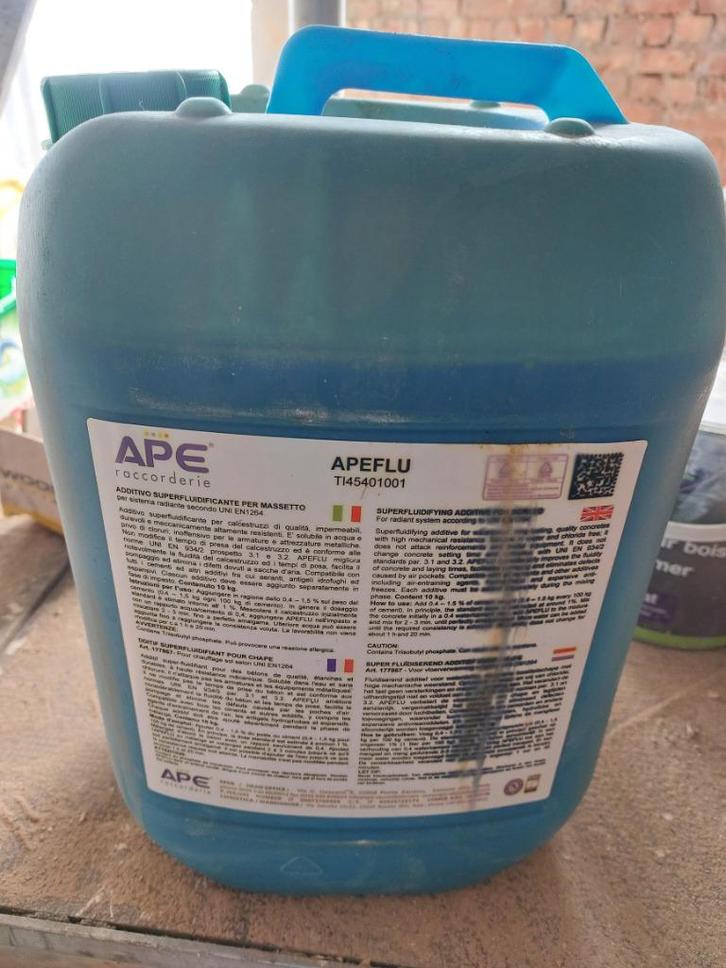 APE Dispersiemiddel / additief voor Chape (10 L), Doe-het-zelf en Bouw, Verwarming en Radiatoren, Nieuw, Ophalen