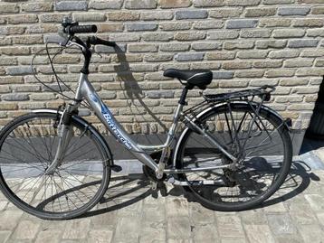 Studentenfiets (Meisjesfiets) beschikbaar voor biedingen