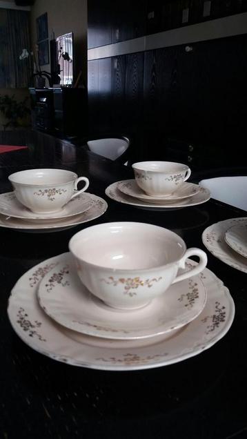 Antiek koffie -en eetservies, Enlèvement