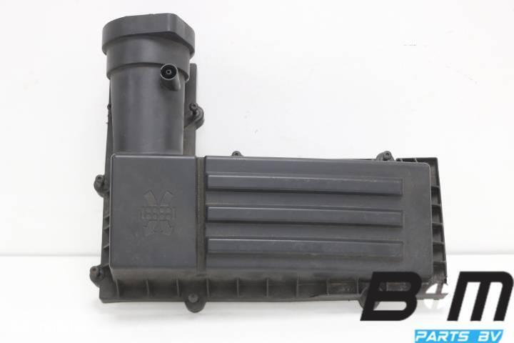 Bovenkant luchtfilterhuis VW Passat B7 3C0129607BC, Auto-onderdelen, Motor en Toebehoren, Gebruikt