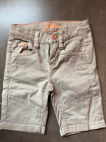 Short/bermuda S. Oliver 110 beschikbaar voor biedingen