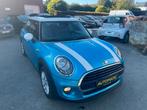 MINI Cooper 1.5 Auto Navi/Camera/Leder/Pano/Garantie, Auto's, 4 cilinders, Blauw, Leder, 5 deurs