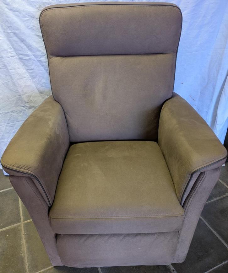 Fauteuil relax électrique avec mode relevage (Modèle IsaacS), Huis en Inrichting, Fauteuils, Gebruikt, Stof, 75 tot 100 cm, 75 tot 100 cm