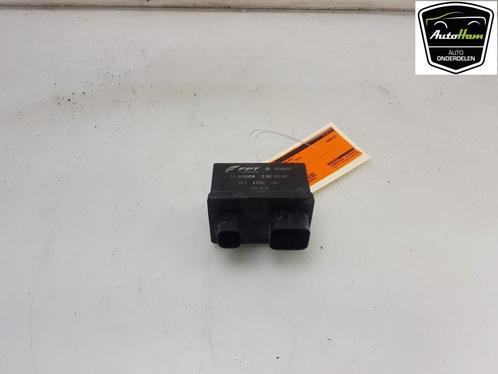 VOORGLOEI RELAIS Opel Combo (01-2012/12-2018), Auto-onderdelen, Elektronica en Kabels, Opel, Gebruikt