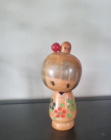 Lieve Kokeshi van Ishida Waichi beschikbaar voor biedingen