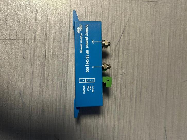 Victron BatteryProtect 12/24V 100A, Caravanes & Camping, Camping-car Accessoires, Utilisé, Enlèvement ou Envoi