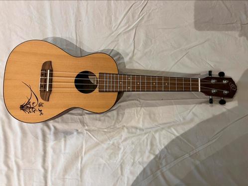 Ukelele van merk ortega, Muziek en Instrumenten, Snaarinstrumenten | Gitaren | Akoestisch, Zo goed als nieuw, Ophalen