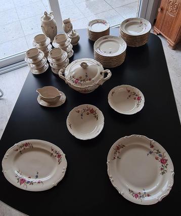 tulowice servies van 1950 voor 12p compleet